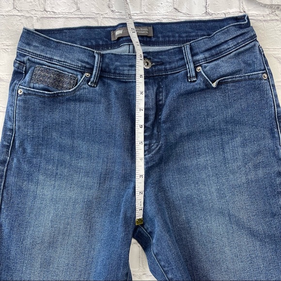 Levi's Women’s 512 Perfectly Slimming Straight Leg Jeans Medium Wash Sz 29 x 32 - Picture 11 of 13